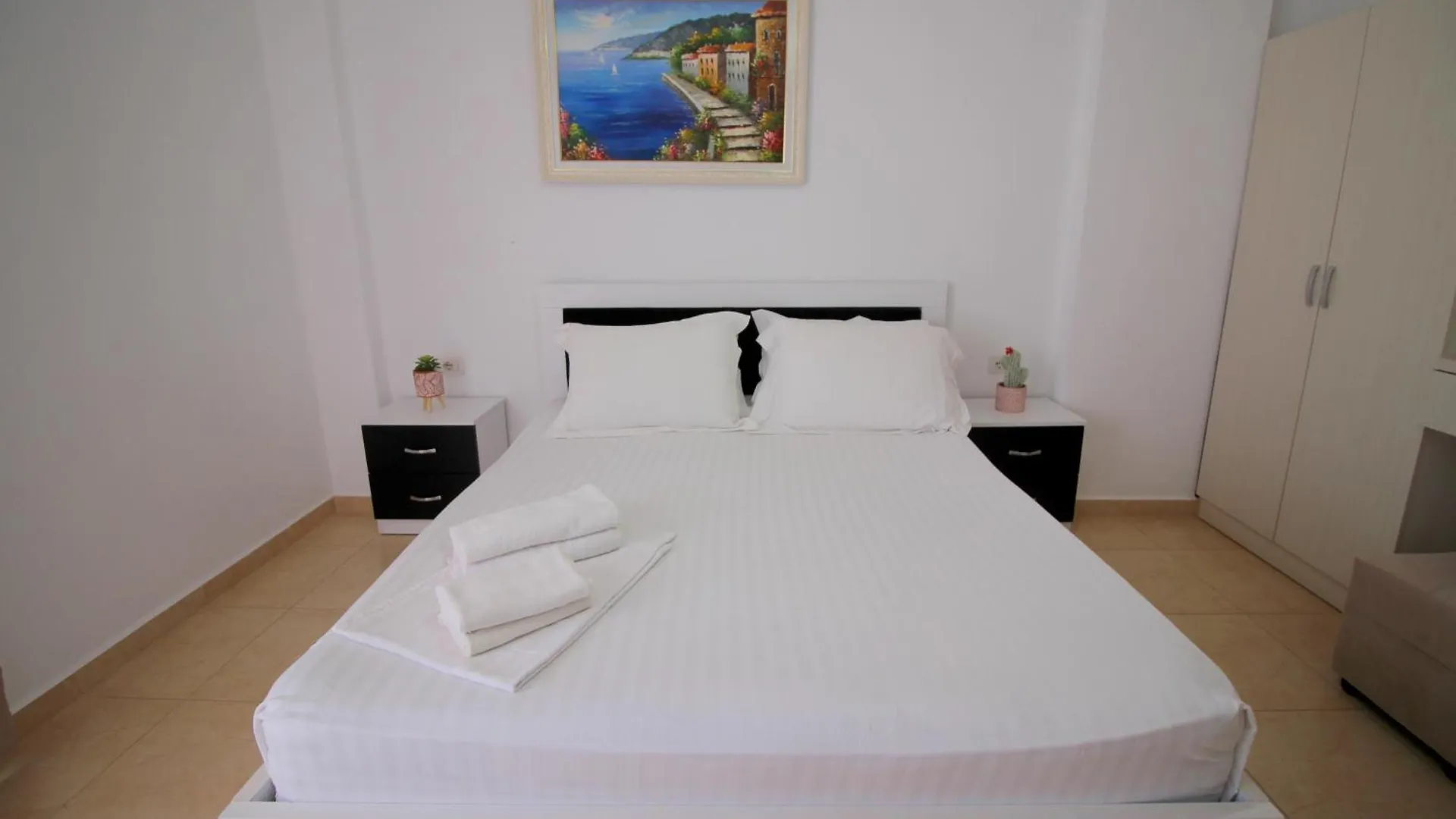 Afrimi Relax Apartments Sarandë