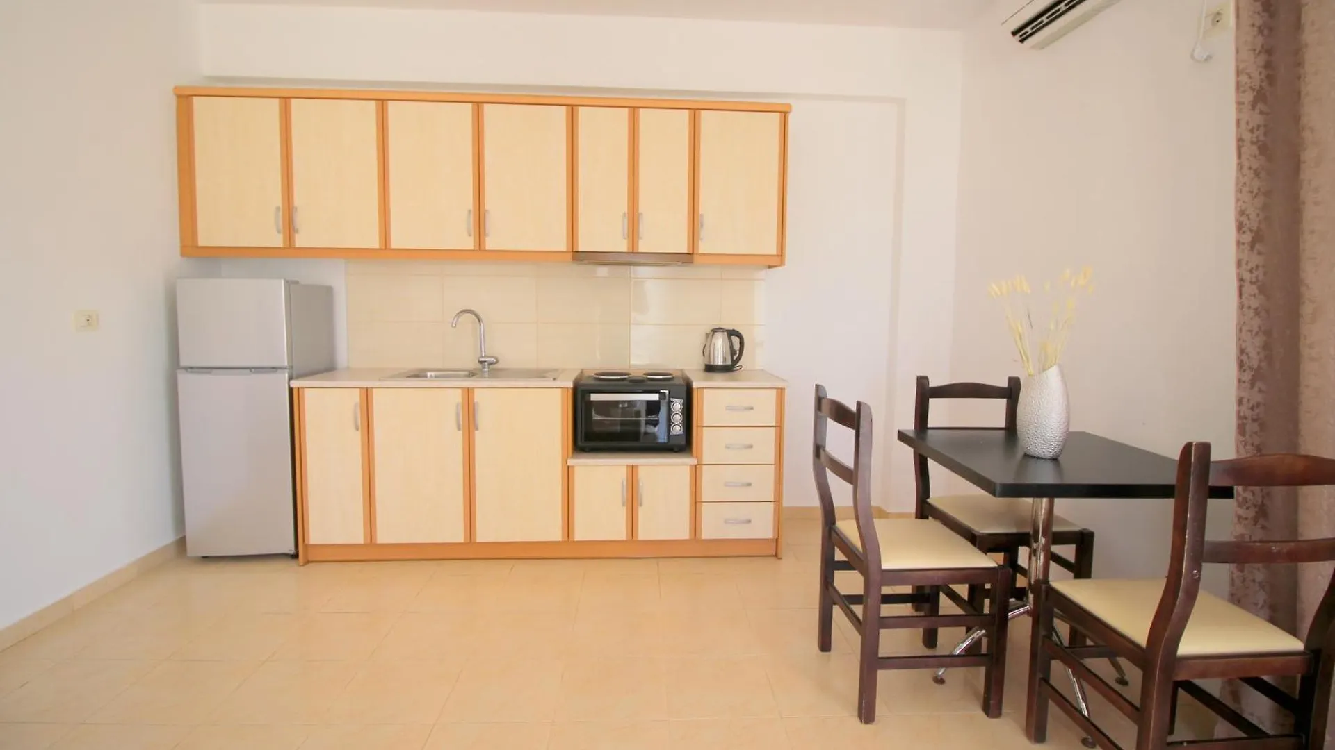 Afrimi Relax Apartments Sarande Albania