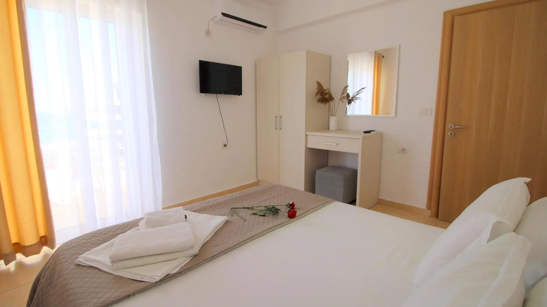 Afrimi Relax Apartments Sarande 0*,