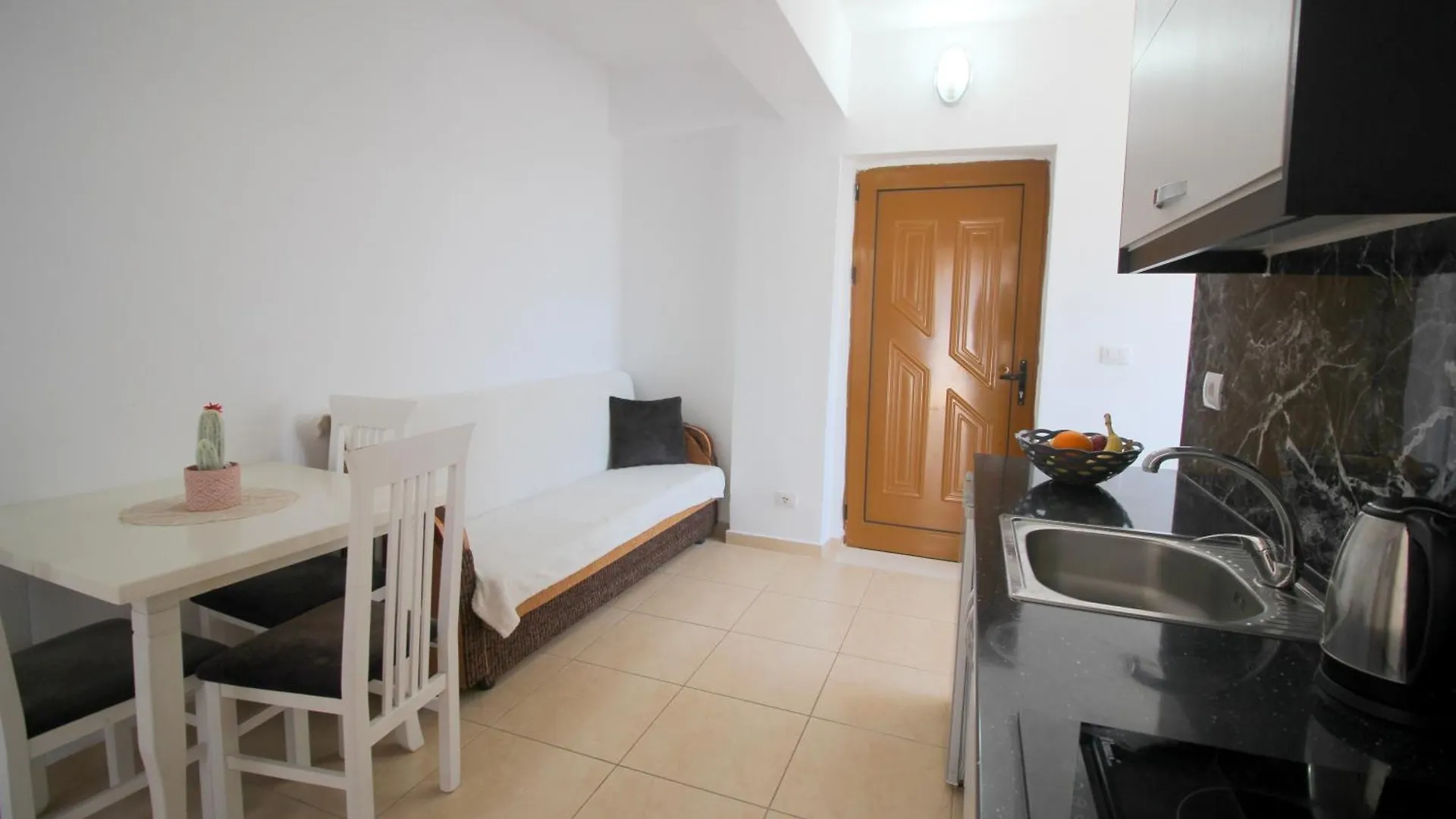 Afrimi Relax Apartments Sarande 0*,  Albania